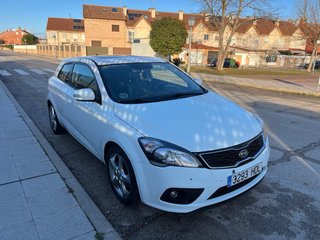 KIA ProCeed 2011