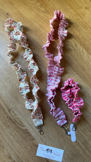 Colgante móvil/llaves scrunchie cuadros rosa