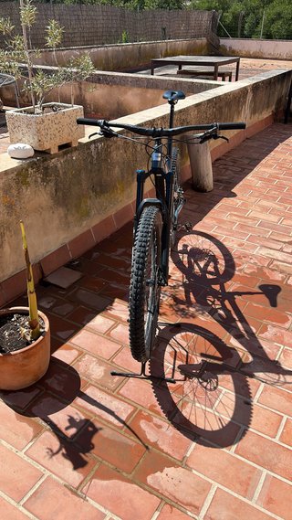 Bicicleta Santa Cruz Hightower LT Carbono.