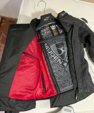 Mono de moto Mugen 2 piezas Talla 36
