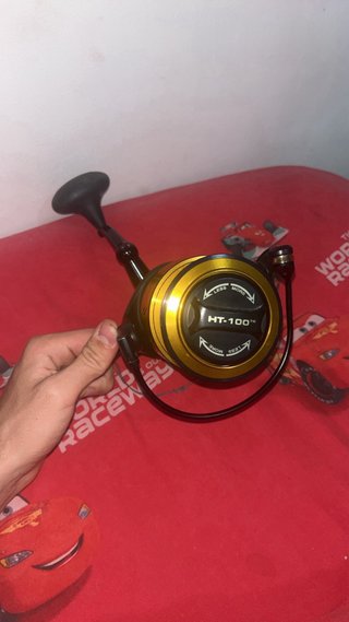 PENN Spinfisher VII 8500 + hilo Kazuma 0,70