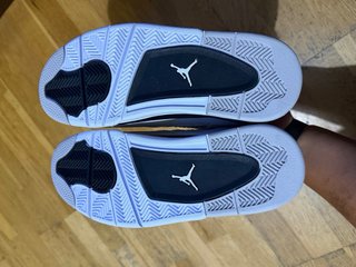 Zapatillas Jordan Grises y Blancas