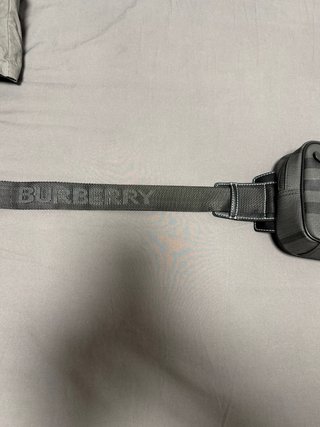 Bandolera Burberry 294€