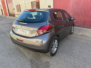 Peugeot 208 2018
