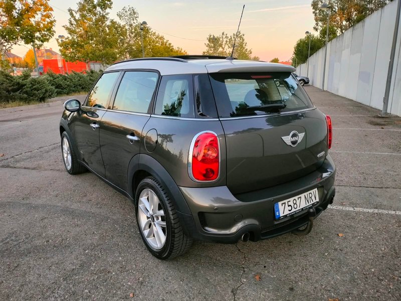 MINI Countryman Cooper S ALL4 2011, foto 5