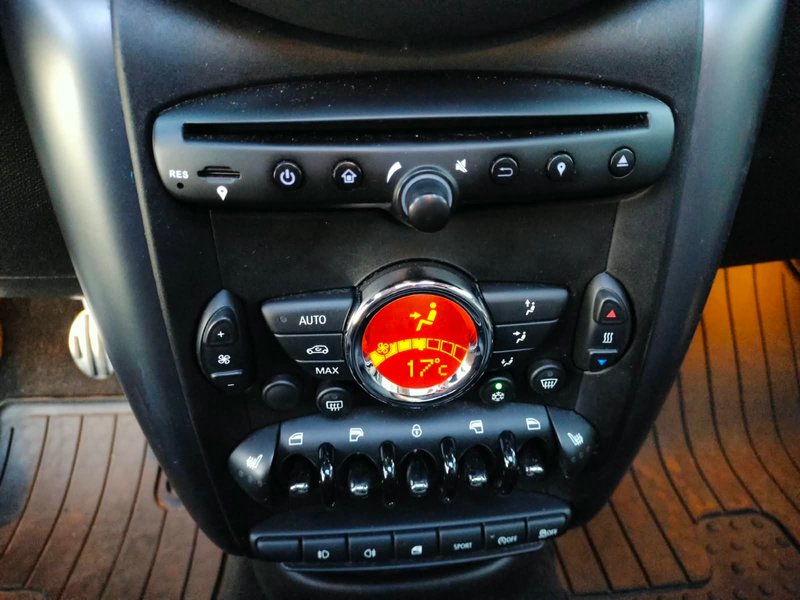 MINI Countryman Cooper S ALL4 2011, foto 32