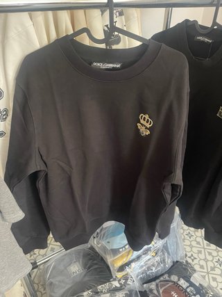 Sudadera Negra Gucci con Abeja y Corona