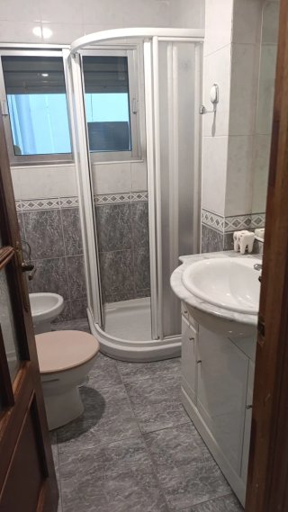 alquilo piso amueblado en Sevilla