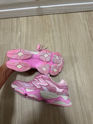 New Balance 9060 Rosa