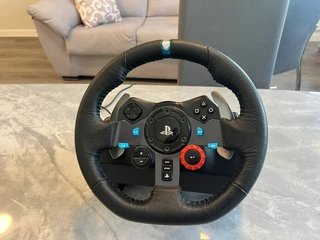Volante Logitech G29 con Pedales