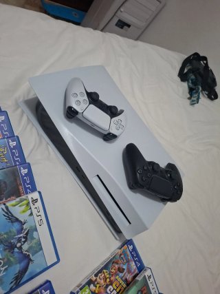 Playstation 5 + 2 Controller + 12 Giochi