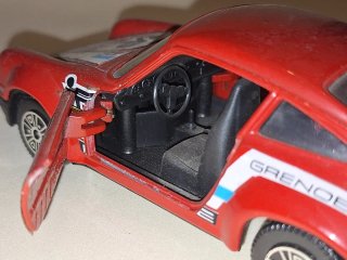 Lote 1:24 años 80 Porsche 911 Burago y Guiloy