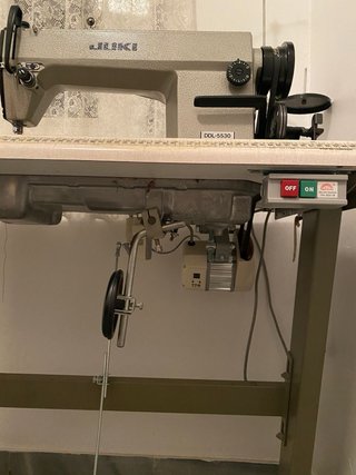 Máquina de coser JUKI DDL-5550