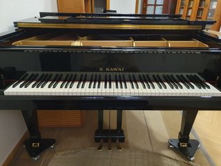 Piano de cola Kawai RX-3