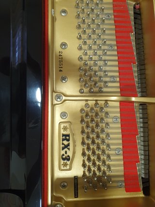 Piano de cola Kawai RX-3