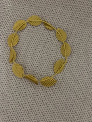 Corona de laurel dorada disfraz dios griego