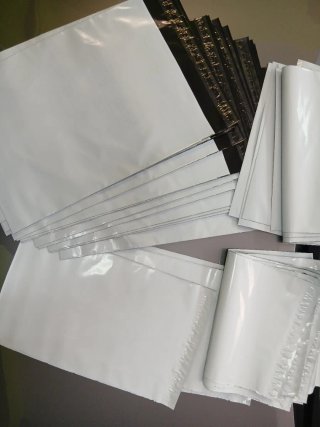 200 Sacos de Envío com Pala Adesiva