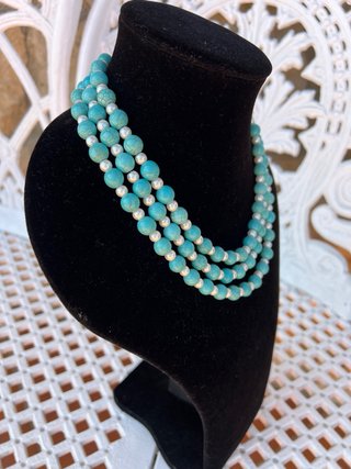 Collar de turquesas y perlas