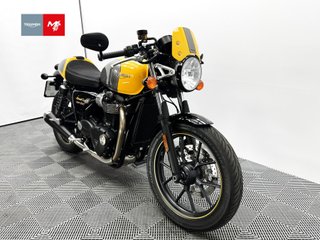 TRIUMPH STREET CUP 2019 15169 kms.