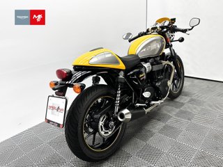 TRIUMPH STREET CUP 2019 15169 kms.