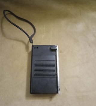 Radio Portátil Sony AM/FM Negra