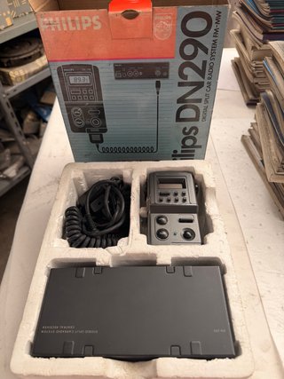 Philips DN290 Radio Coche Digital Split Vintage