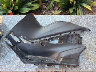 Reposapiés TMAX 2017-2021
