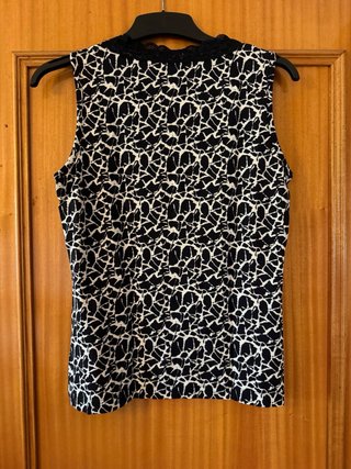 Top Mayerline Preto Renda Tamanho M