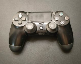 PS4 Slim 1TB 11.52 + Controller + Giochi