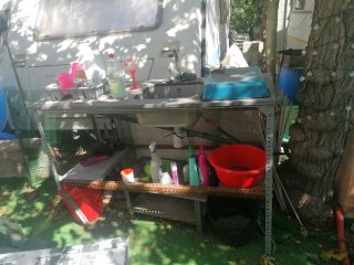 Caravana fija en camping Trillas