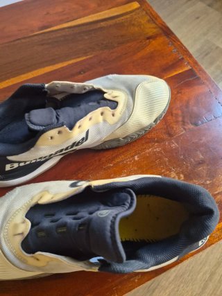 Zapatillas Bullpadel pádel blancas y azules