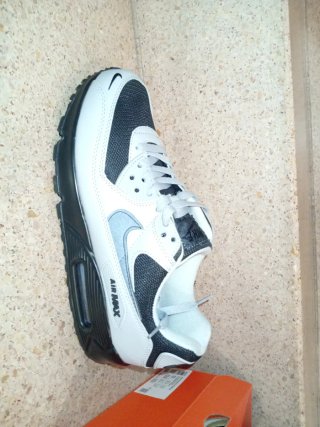 Nike Air Max 90 Gris y Blanco