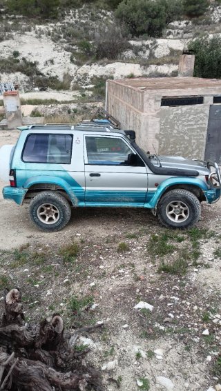 Mitsubishi Montero 1996