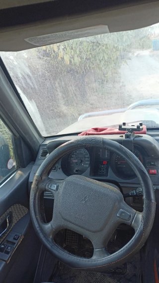 Mitsubishi Montero 1996