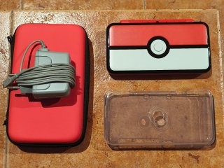 Nintendo 2DS Edizione Pokeball