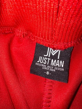 Pantalones Nike Rojos y Negros