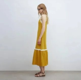 Vestido Sfera mostaza con Volantes