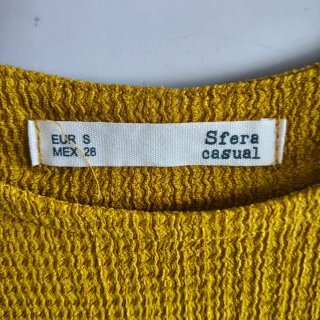 Vestido Sfera mostaza con Volantes