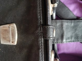 Bolso piel negra TENRIS