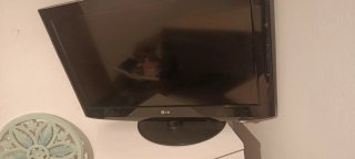 Mueble TV LG con cajones y cestas