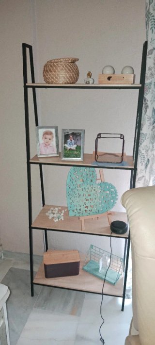 Mueble TV LG con cajones y cestas