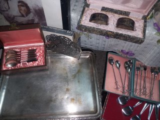 Conjunto cubiertos metal madera cajas