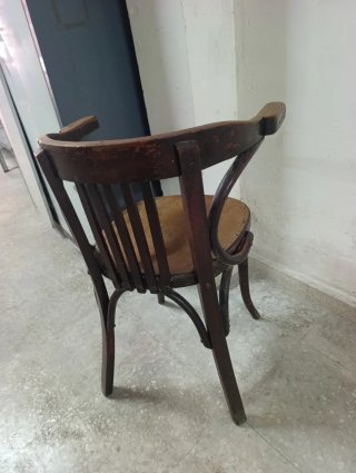 Silla de madera vintage