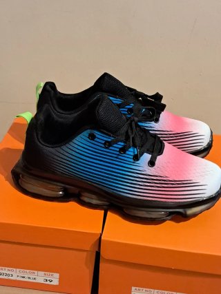 Sneakers Sportive Taglia 40