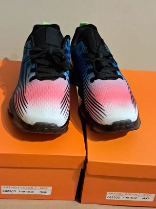 Sneakers Sportive Taglia 40