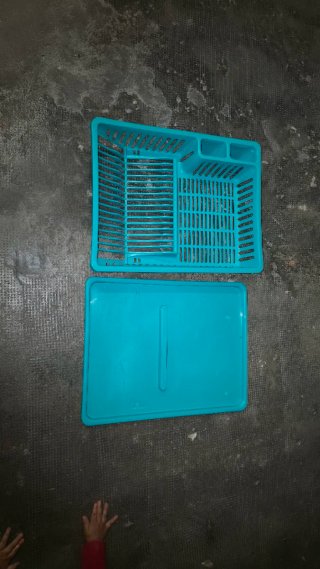 Porta platos azul de plástico