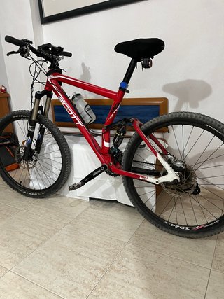 Bicicleta Scott Roja Montaña