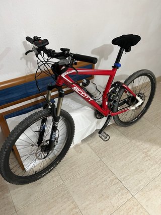 Bicicleta Scott Roja Montaña