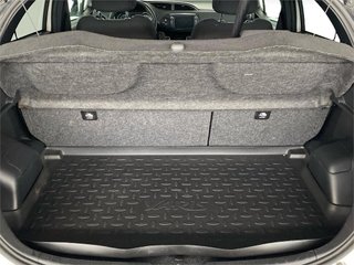 TOYOTA Yaris 100H 1.5 Feel!