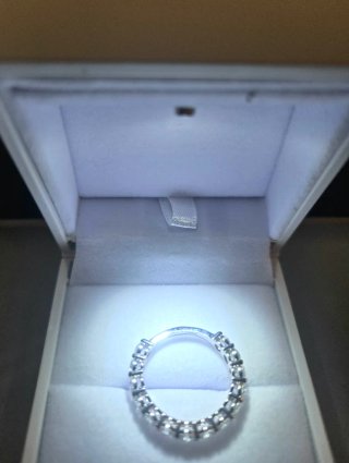 Alianza de diamantes oro 14k